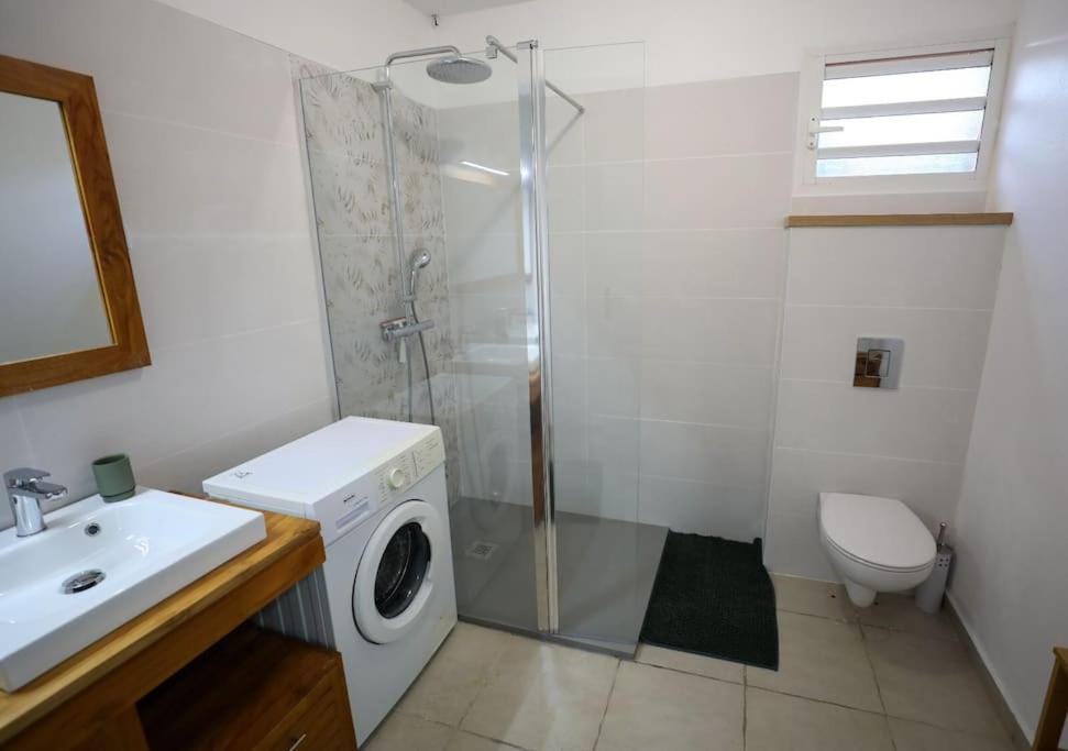 Apartament Belle Vue De Grande Anse Trois-Rivières Zewnętrze zdjęcie
