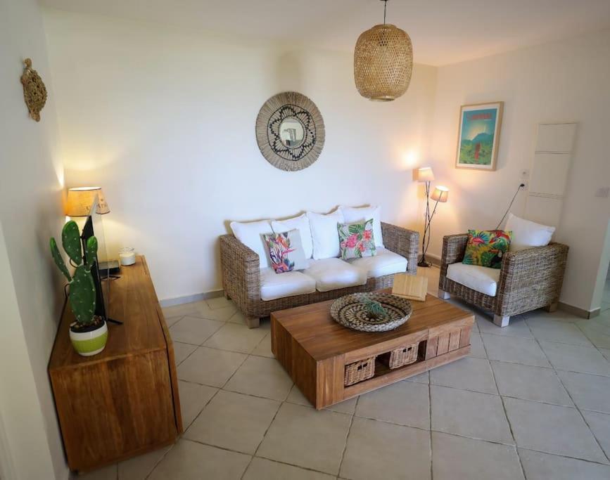 Apartament Belle Vue De Grande Anse Trois-Rivières Zewnętrze zdjęcie
