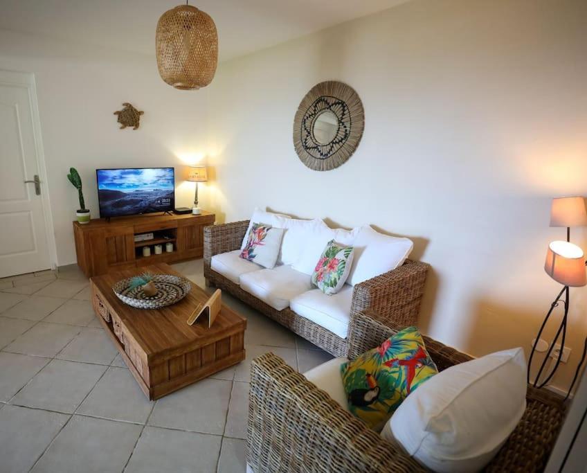 Apartament Belle Vue De Grande Anse Trois-Rivières Zewnętrze zdjęcie