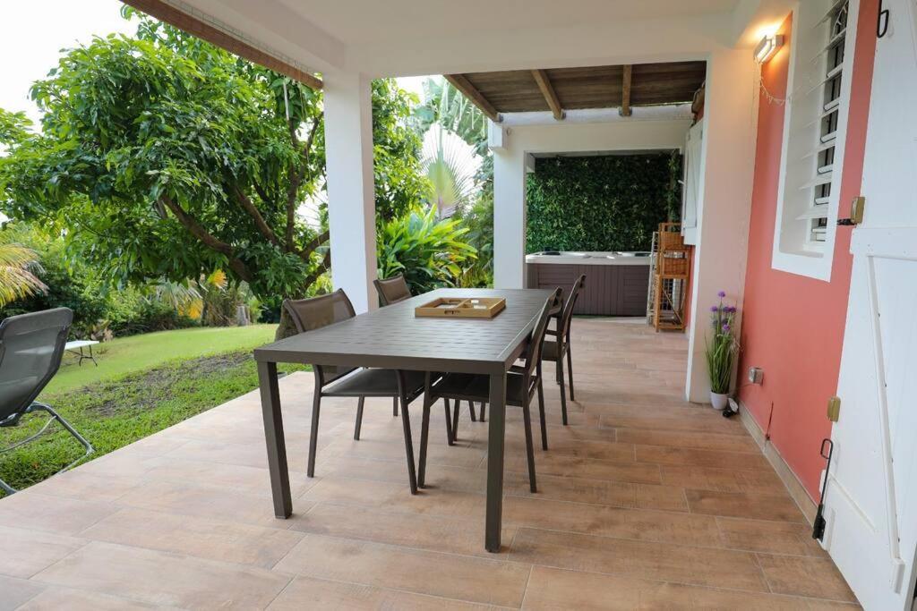 Apartament Belle Vue De Grande Anse Trois-Rivières Zewnętrze zdjęcie