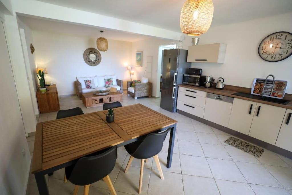 Apartament Belle Vue De Grande Anse Trois-Rivières Zewnętrze zdjęcie